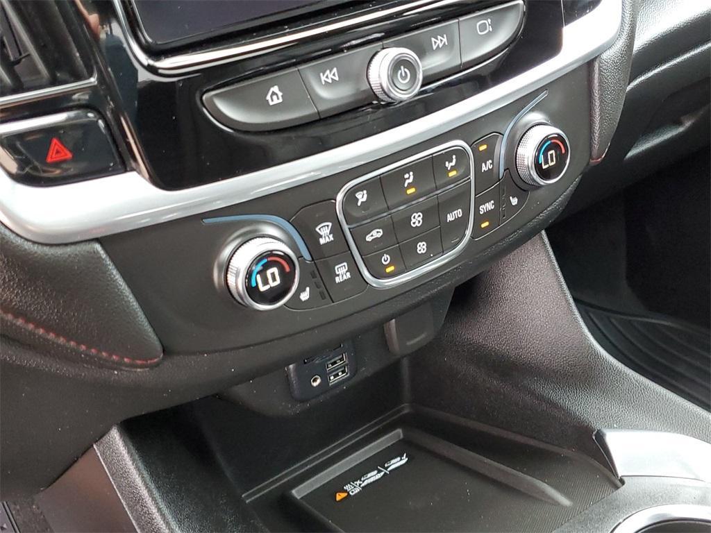 used 2022 Chevrolet Traverse car, priced at $31,100