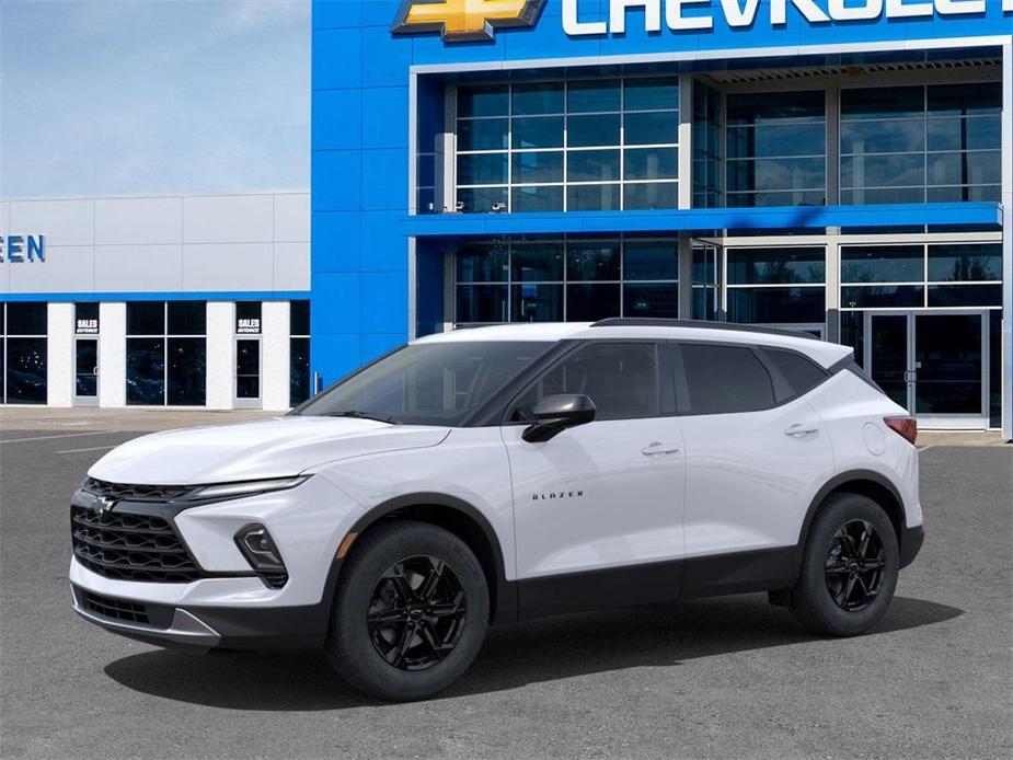 new 2025 Chevrolet Blazer car, priced at $37,553