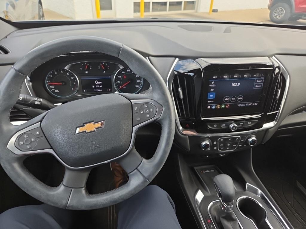 used 2023 Chevrolet Traverse car, priced at $33,400