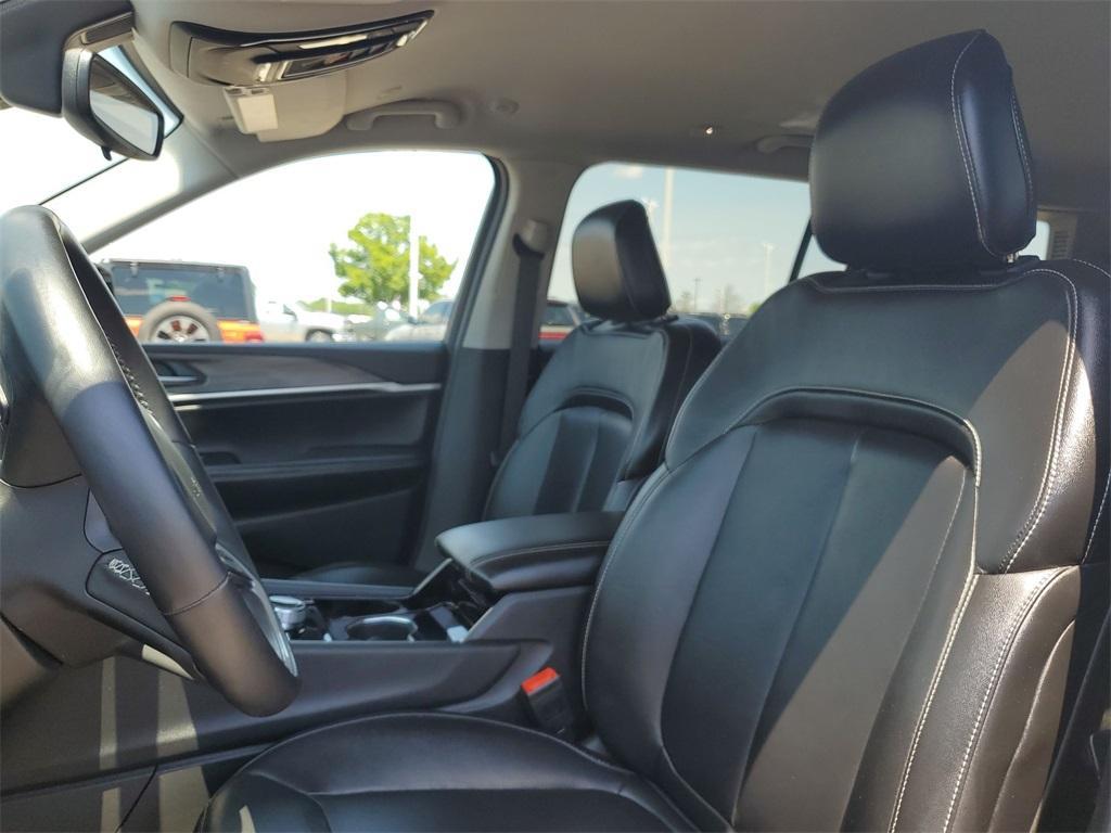 used 2022 Jeep Grand Cherokee L car, priced at $35,300