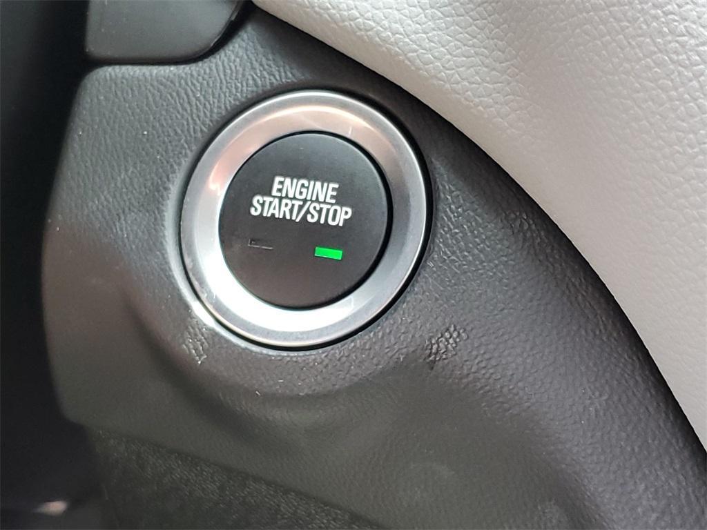 used 2023 Chevrolet Equinox car, priced at $22,200