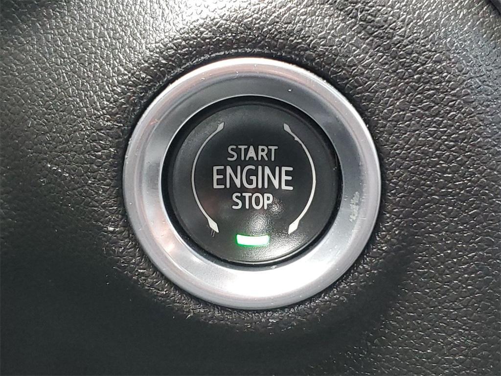 used 2022 Chevrolet Silverado 1500 car, priced at $34,300
