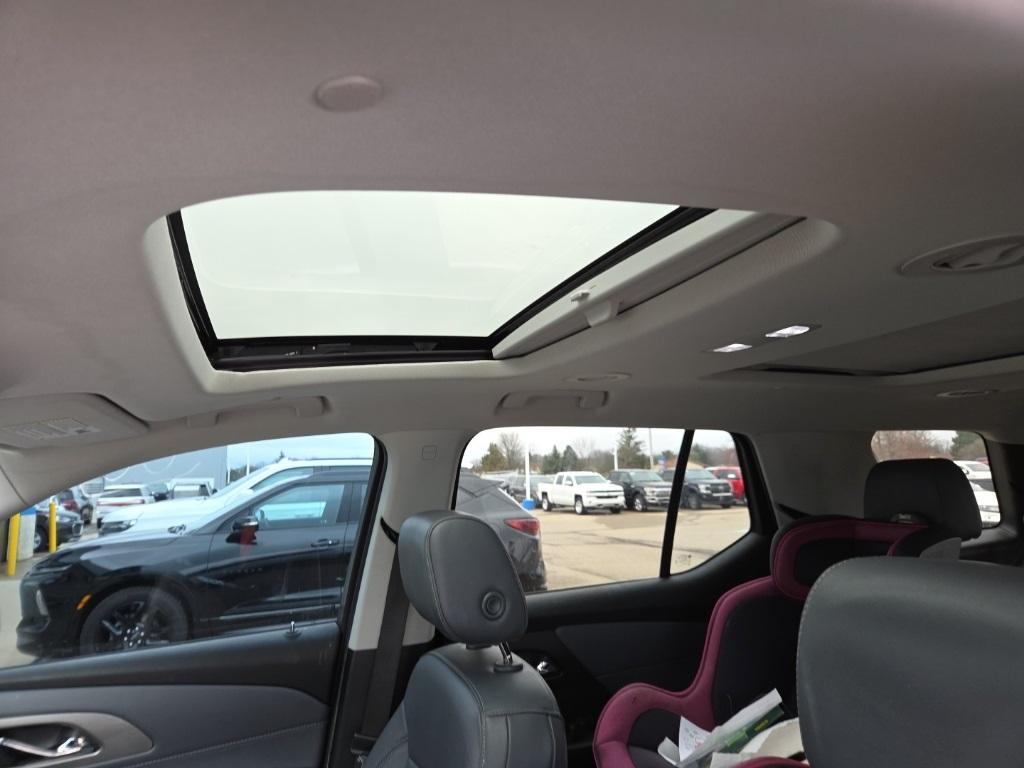 used 2020 Chevrolet Traverse car, priced at $22,880