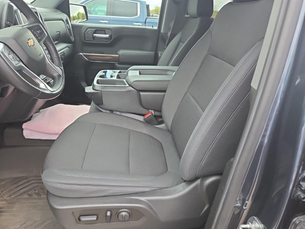 used 2020 Chevrolet Silverado 1500 car, priced at $39,111