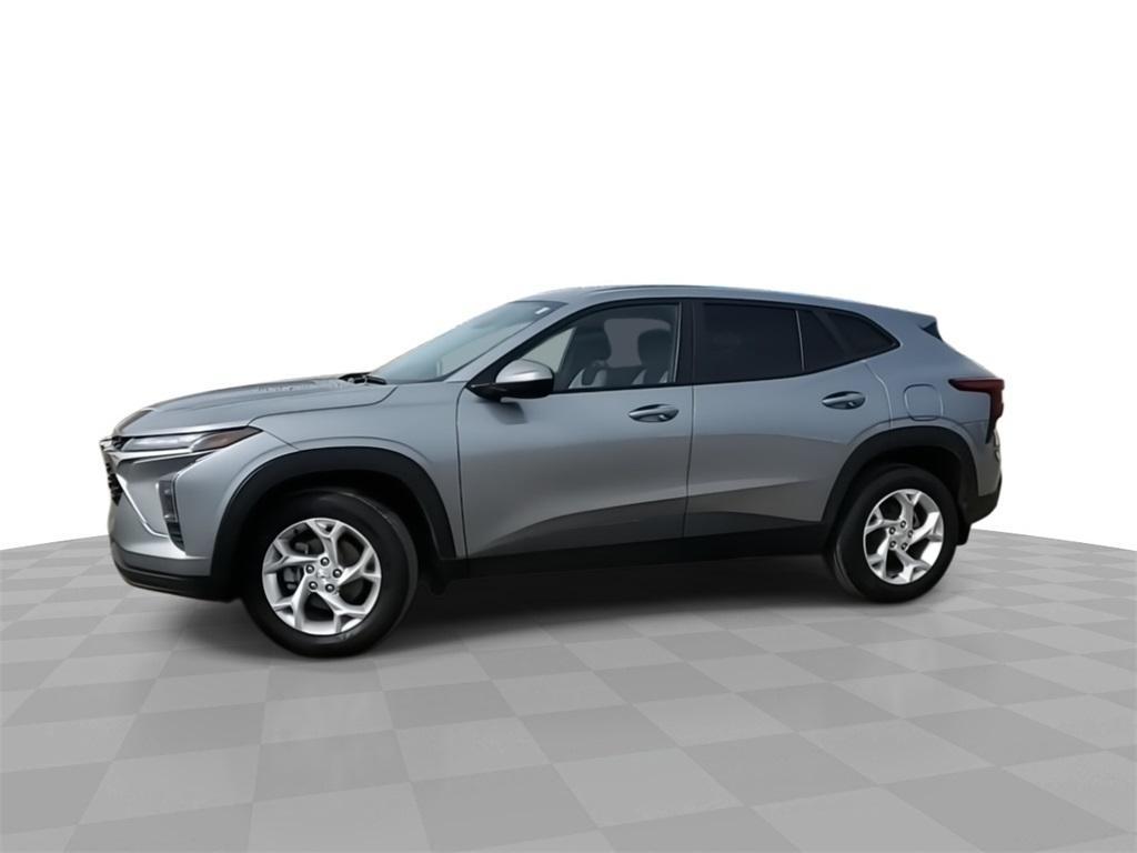used 2024 Chevrolet Trax car, priced at $21,900
