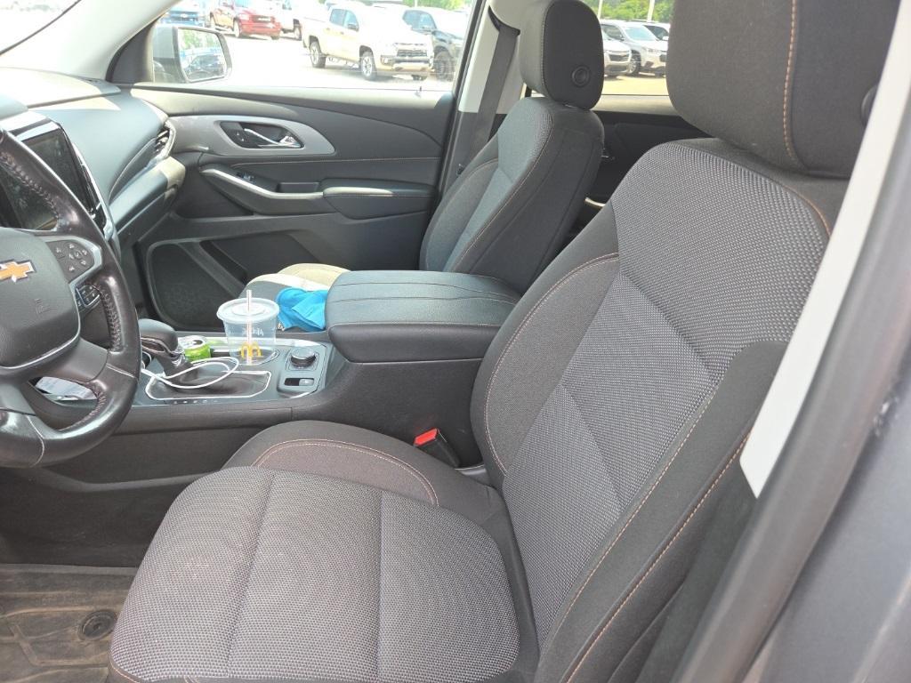 used 2021 Chevrolet Traverse car, priced at $20,900