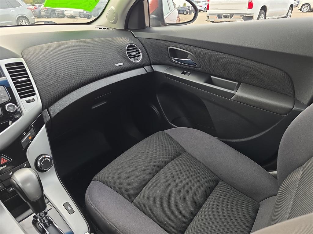 used 2013 Chevrolet Cruze car, priced at $8,950