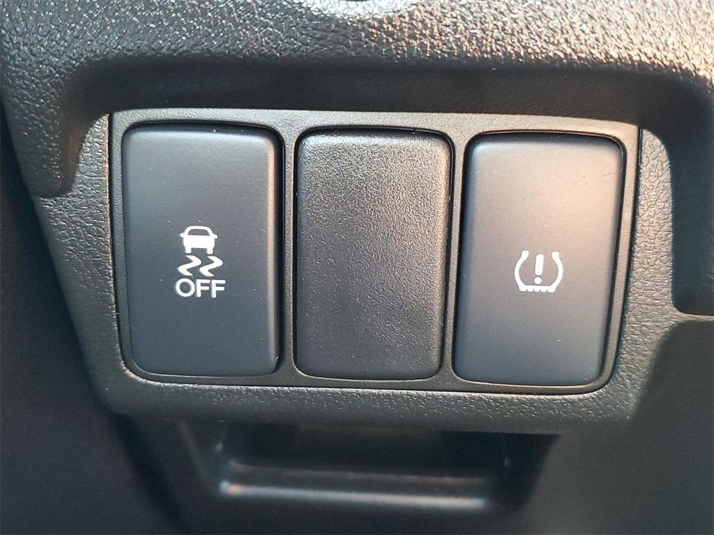 used 2015 Honda CR-V car, priced at $16,300