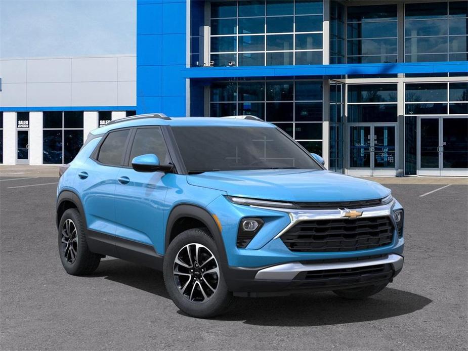 new 2025 Chevrolet TrailBlazer car, priced at $28,904