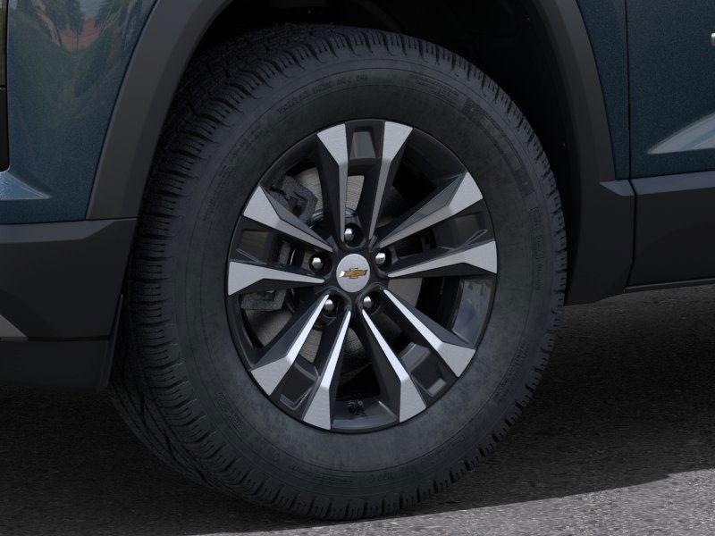 used 2025 Chevrolet Equinox car, priced at $28,106