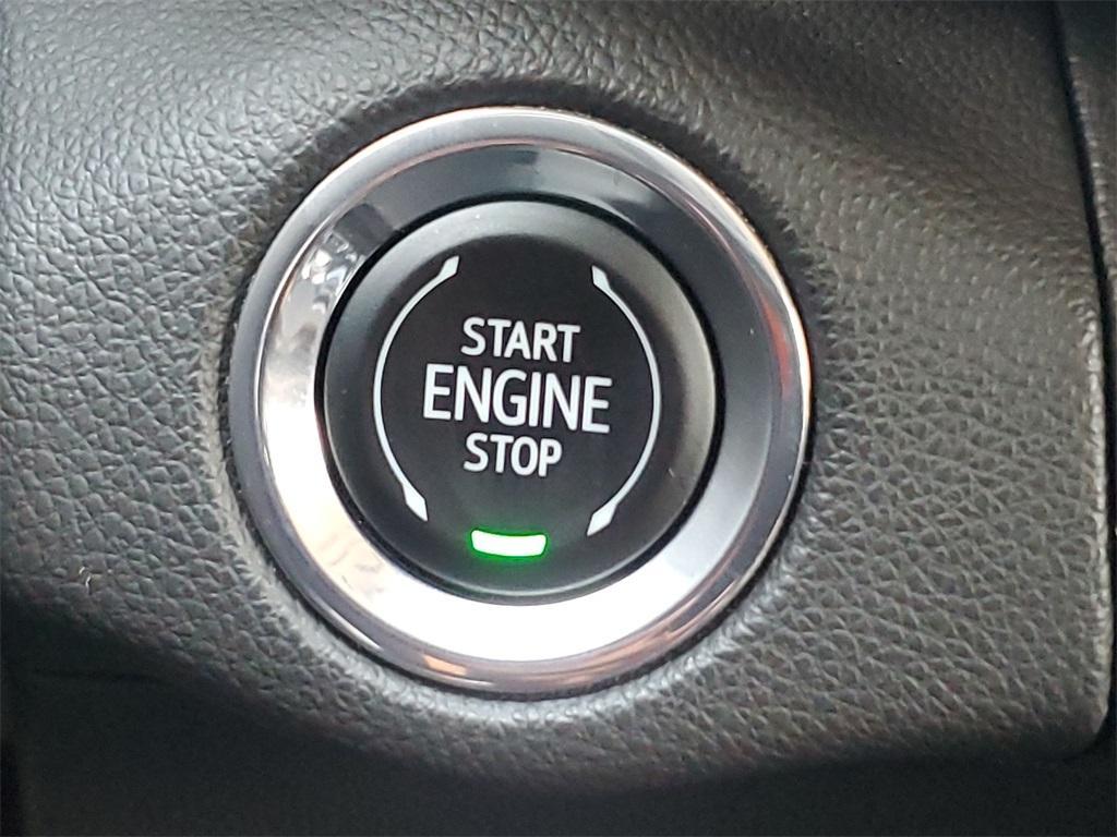 used 2022 Buick Envision car, priced at $23,500