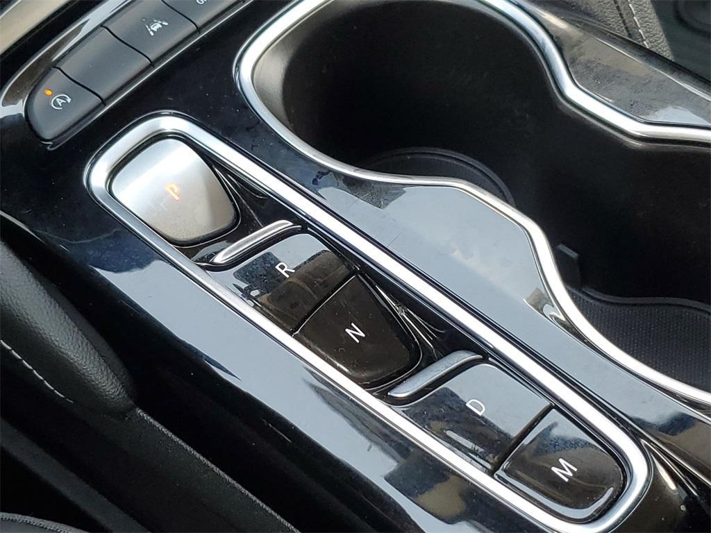 used 2022 Buick Envision car, priced at $23,500