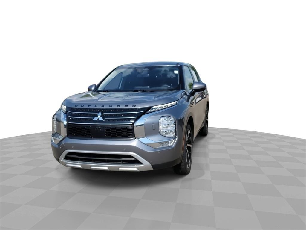 used 2022 Mitsubishi Outlander car, priced at $22,200