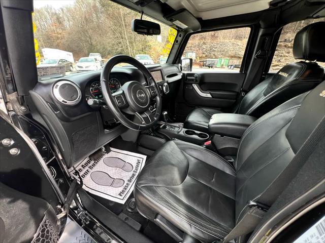 used 2015 Jeep Wrangler Unlimited car, priced at $20,995