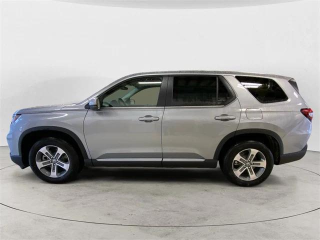 new 2025 Honda Pilot car, priced at $46,995