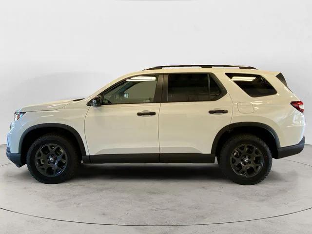 new 2025 Honda Pilot car, priced at $50,830