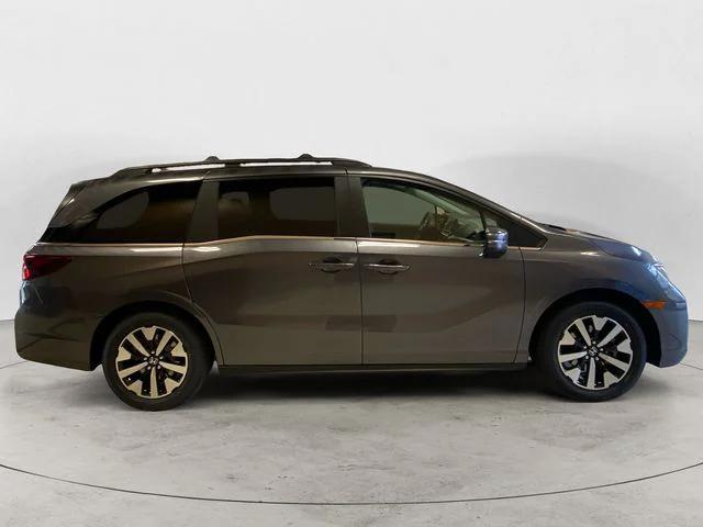 new 2026 Honda Odyssey car, priced at $45,250