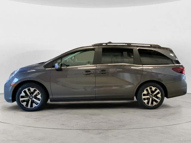 new 2026 Honda Odyssey car, priced at $45,250