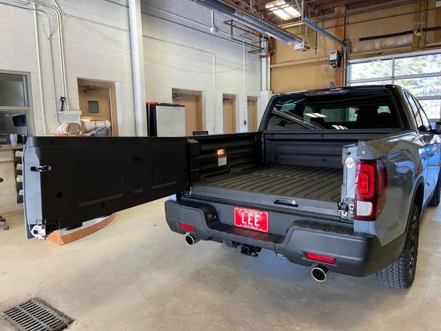 new 2025 Honda Ridgeline car, priced at $43,400