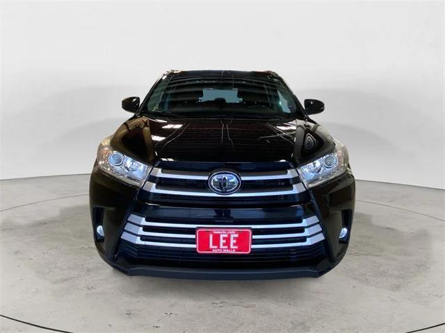 used 2019 Toyota Highlander car, priced at $26,999