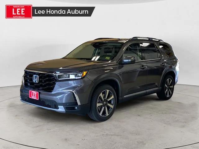 new 2025 Honda Pilot car, priced at $51,050