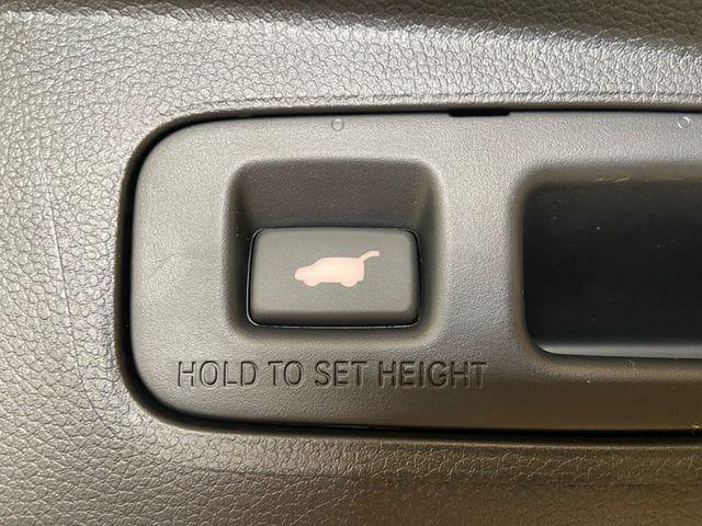 new 2026 Honda CR-V Hybrid car, priced at $39,250