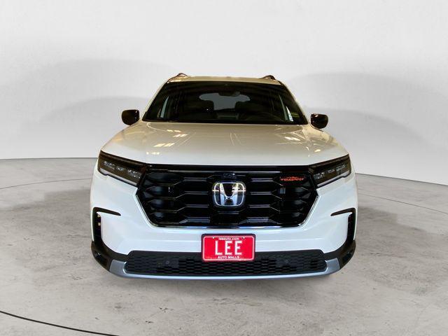 new 2025 Honda Pilot car, priced at $51,350