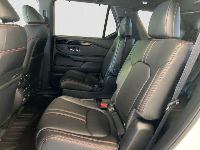 new 2025 Honda Pilot car, priced at $51,350