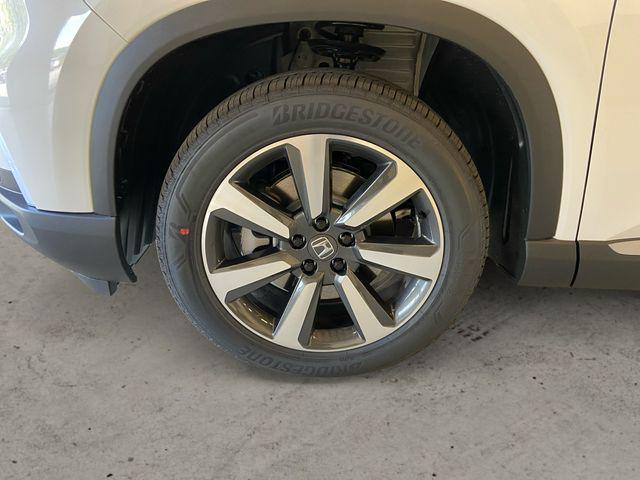 new 2025 Honda Pilot car, priced at $54,985