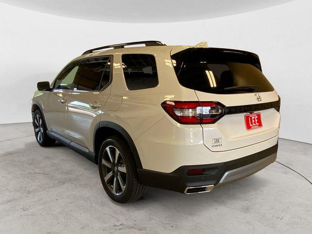new 2025 Honda Pilot car, priced at $54,985