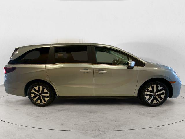 new 2025 Honda Odyssey car, priced at $43,670