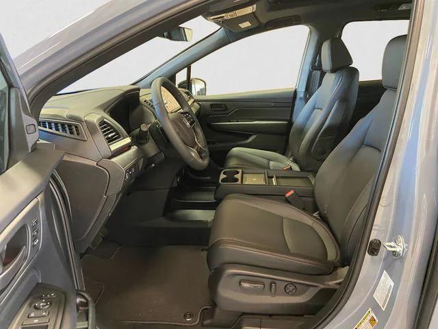 new 2026 Honda Odyssey car, priced at $43,990