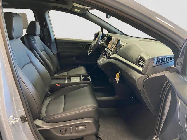 new 2026 Honda Odyssey car, priced at $43,990