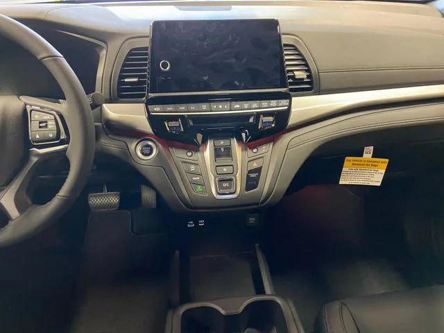 new 2026 Honda Odyssey car, priced at $43,990