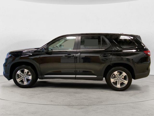 new 2025 Honda Pilot car, priced at $47,095