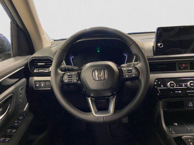 new 2025 Honda Pilot car, priced at $47,095