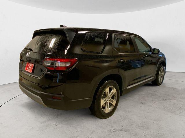 new 2025 Honda Pilot car, priced at $47,095