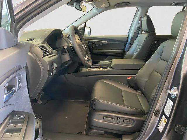 new 2025 Honda Ridgeline car, priced at $41,958