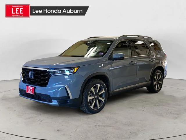 new 2025 Honda Pilot car, priced at $54,930