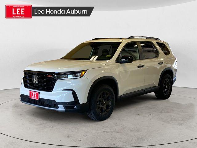 new 2025 Honda Pilot car, priced at $51,785
