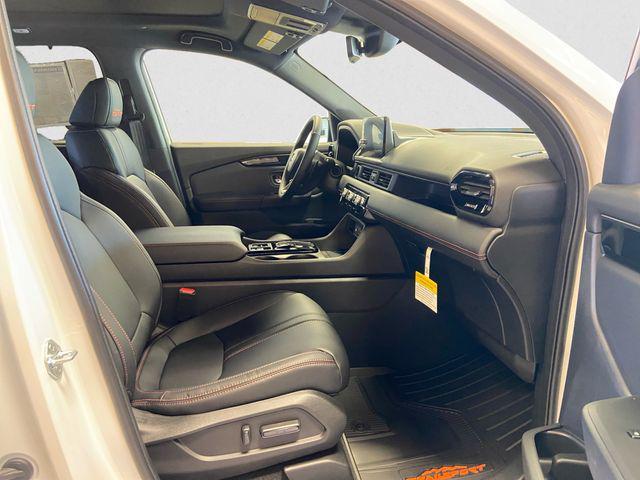 new 2025 Honda Pilot car, priced at $51,785