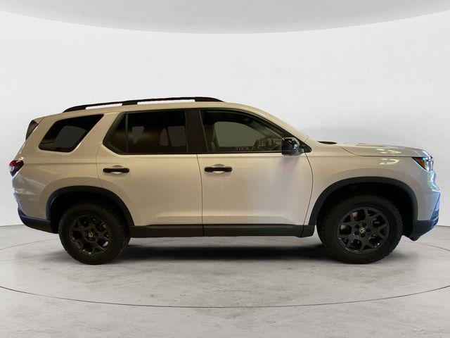 new 2025 Honda Pilot car, priced at $51,785