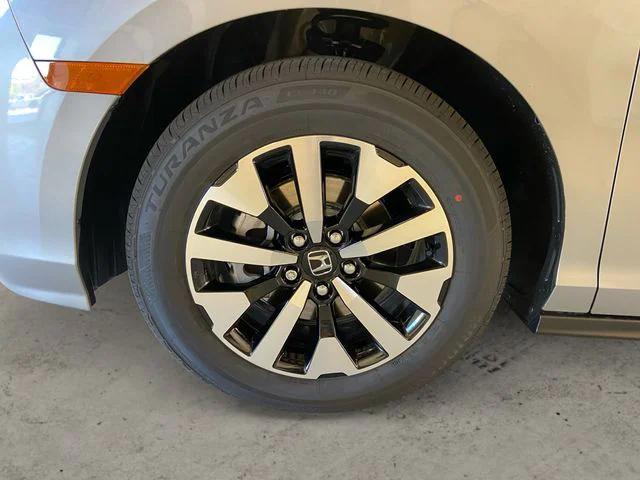 new 2026 Honda Odyssey car, priced at $41,990