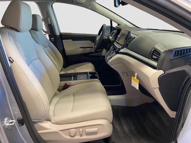 new 2026 Honda Odyssey car, priced at $41,990