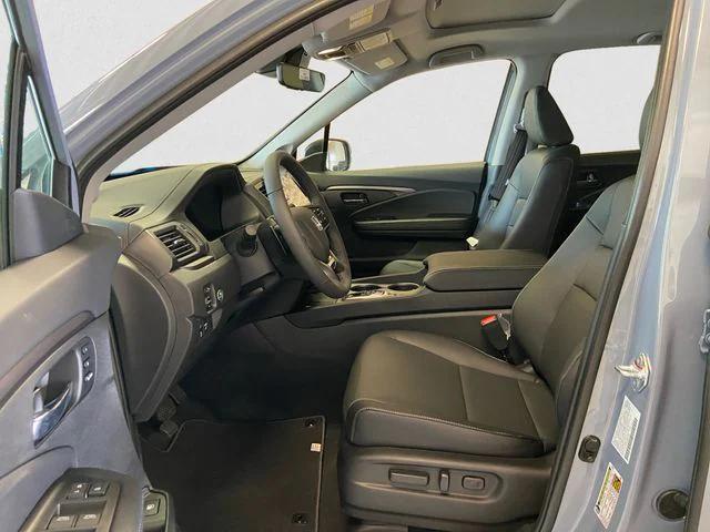 new 2025 Honda Ridgeline car, priced at $42,197