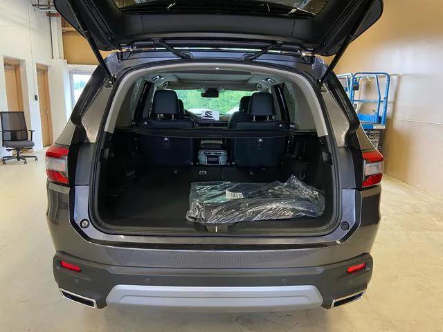new 2025 Honda Pilot car, priced at $55,260