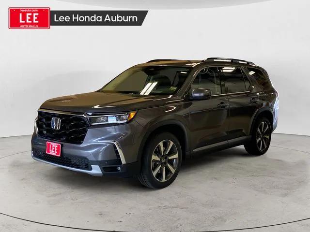 new 2025 Honda Pilot car, priced at $55,260