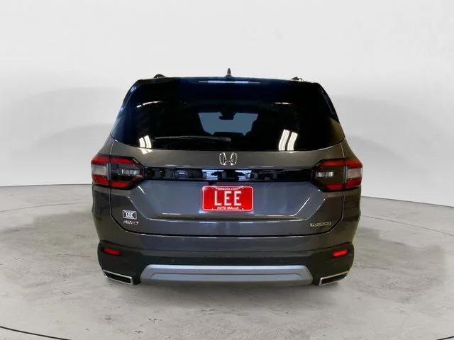 new 2025 Honda Pilot car, priced at $52,950