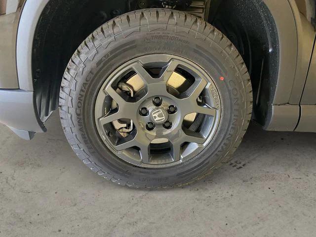 new 2025 Honda Pilot car, priced at $50,895