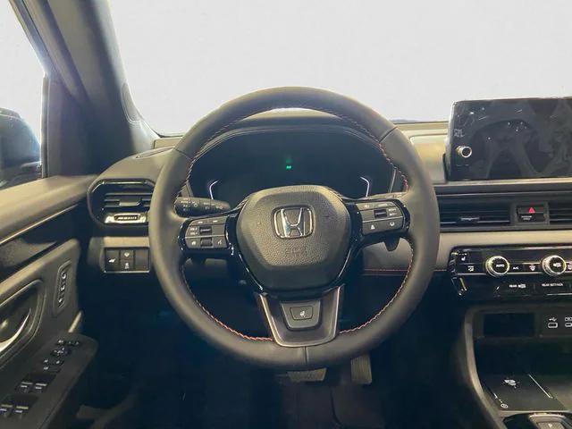 new 2025 Honda Pilot car, priced at $50,895